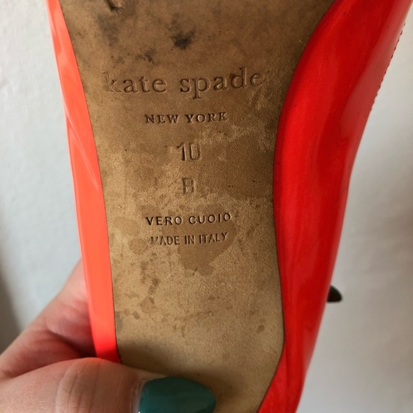 Kate Spade Patent Bow Pumps - Picture 4 of 4